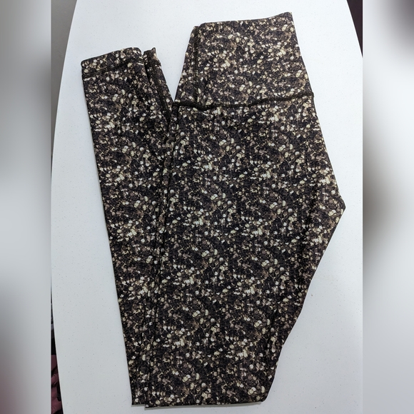 lululemon athletica Pants - Lulu 🍋 Shine Tight 30.5"